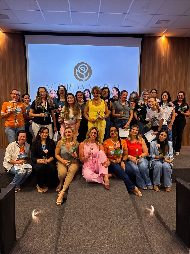 Encontro Acorda Maria — grupo no auditório